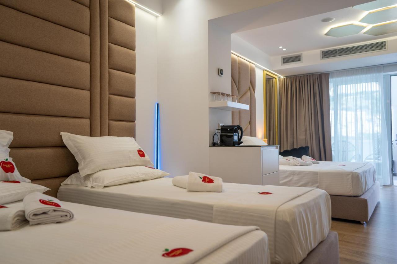Adam & Eve Suites Sarandë Exteriör bild